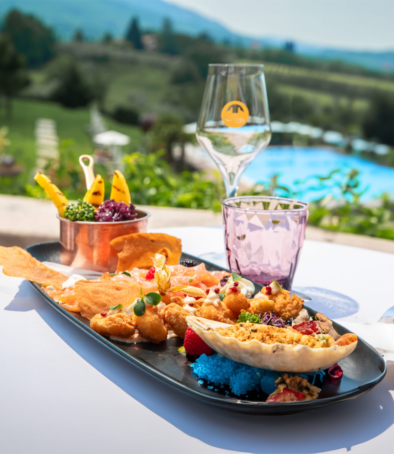 Villa-cariola-location-ristorante-lago-di-garda-terrazza-antispasto-pesce-crudite-fish-gourmet-terrace-