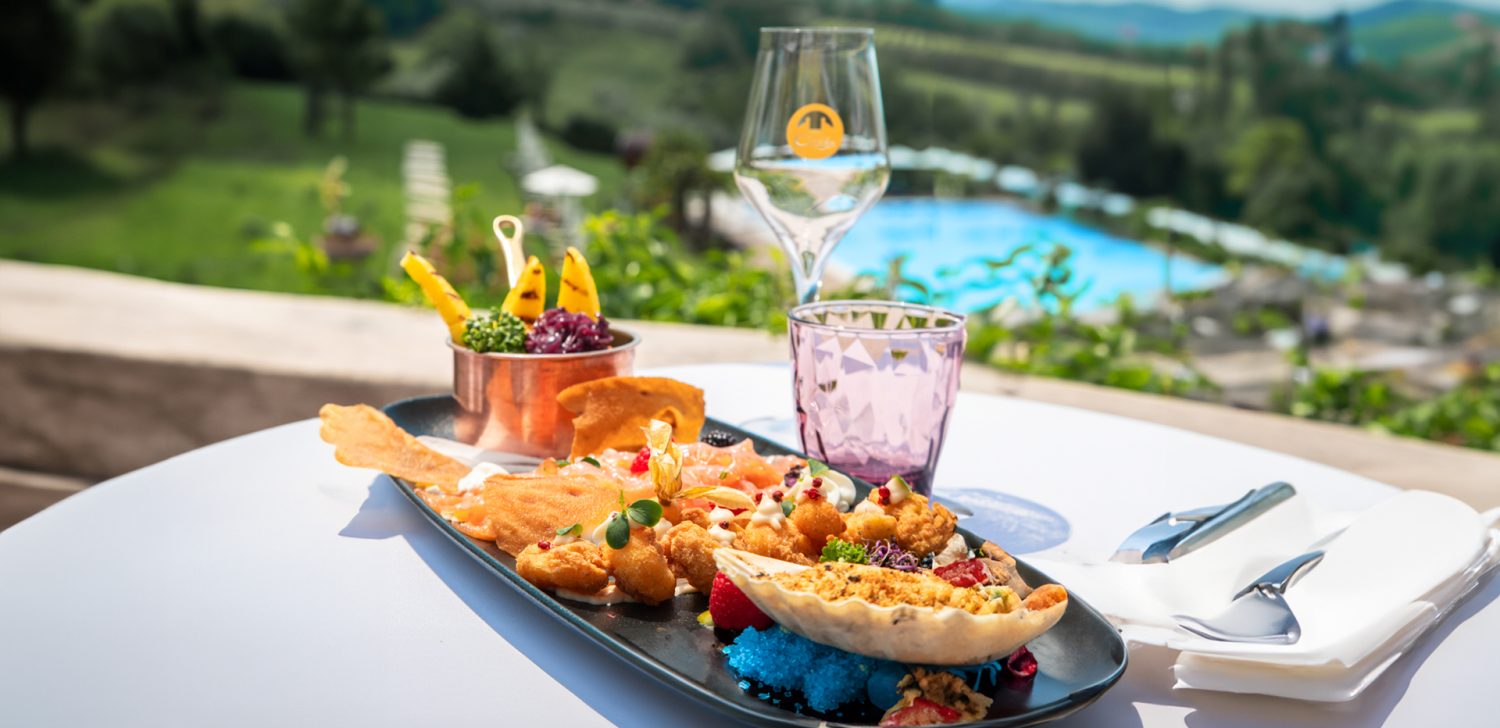 Villa-cariola-location-ristorante-lago-di-garda-terrazza-antispasto-pesce-crudite-fish-gourmet-terrace